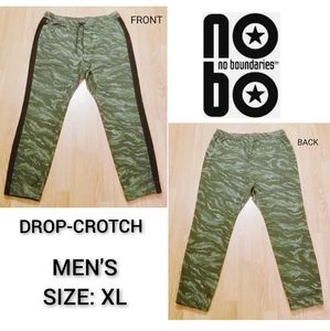 NO BOUNDARIES Drop-Crotch Camo Jogger